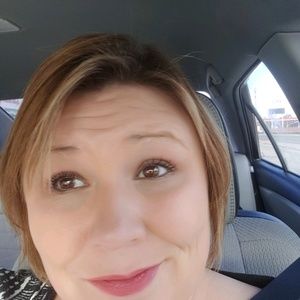 Meet your Posher, Pamela